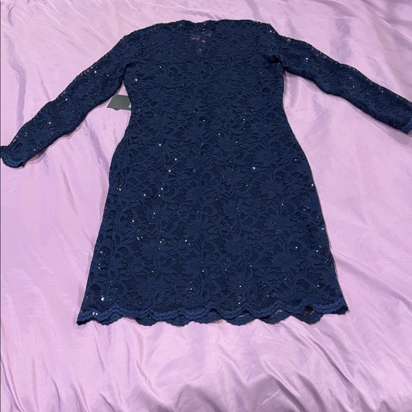 MARINA NWT Elegant Navy Long Sleeve Lace Dress - Picture 4 of 11